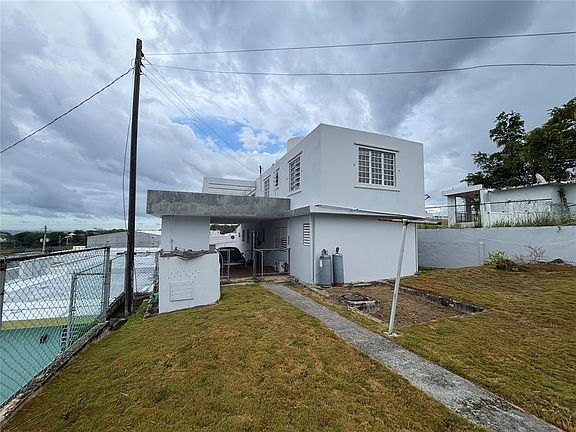 3rd image of PR 493 BO. CARRIZALES