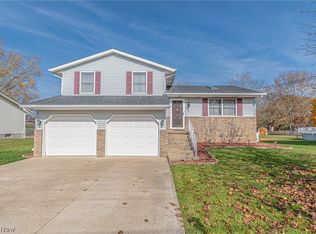 5339 Francesca St NE, Louisville, OH 44641
