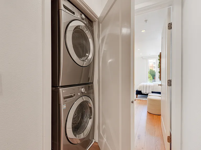 88 King St #110 — Photo 24
