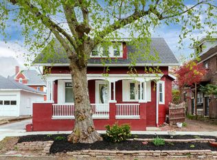 104 S McLean St, Bloomington, IL