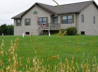 W9444 W Forest Ln, Catawba, WI 54515