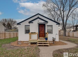 135 W Warburton St, South Saint Paul, MN 55075