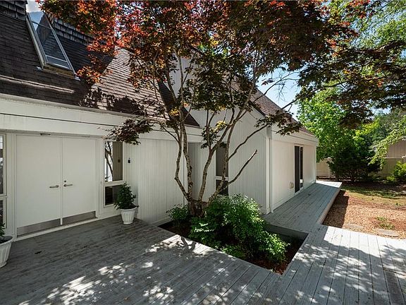 2nd image of 3128 Bray Rd