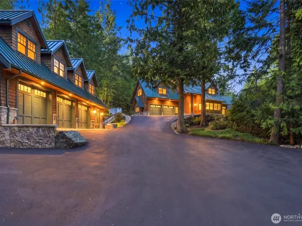 6887 Lakewood Park Lane, Anacortes, WA 98221