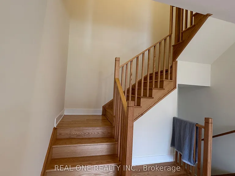 75 Robert Eaton Ave — Photo 23