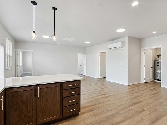 4th image of 949 E 4th Ave #220