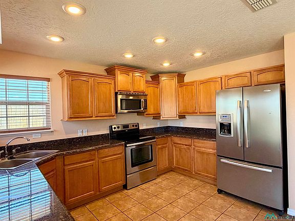 5th image of 4016 Mariah Dr