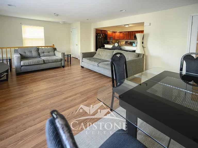 206 Matthews Dr — Photo 4