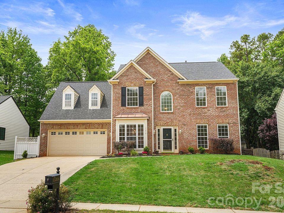 1st image of 15816 Gathering Oaks Dr