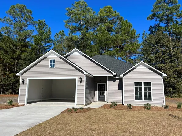 20 Sloans Village Way SE, Moultrie, GA 31768