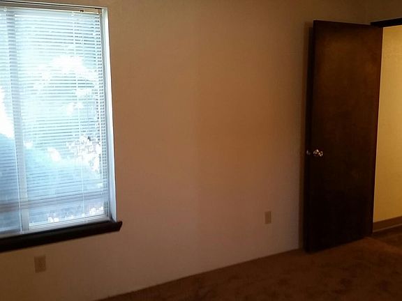Bedroom Cedars Apts
