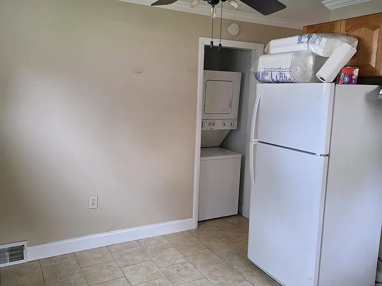 540 Boquet St — Photo 8