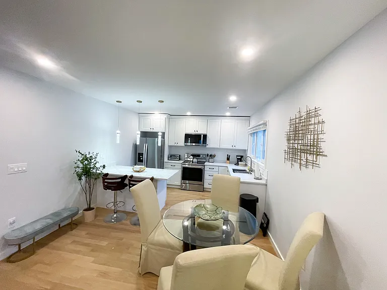 75 Thorndike St #2 — Photo 10