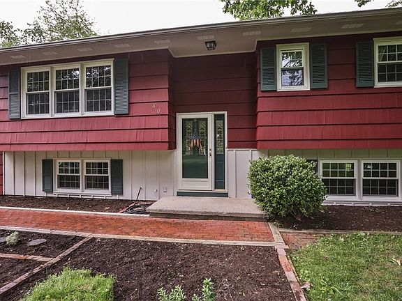 4th image of 40 Matthew Dr