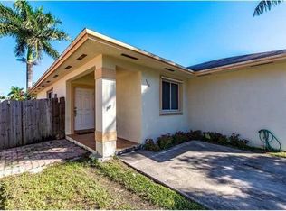 586 SW 5th St #1, Florida City, FL 33034