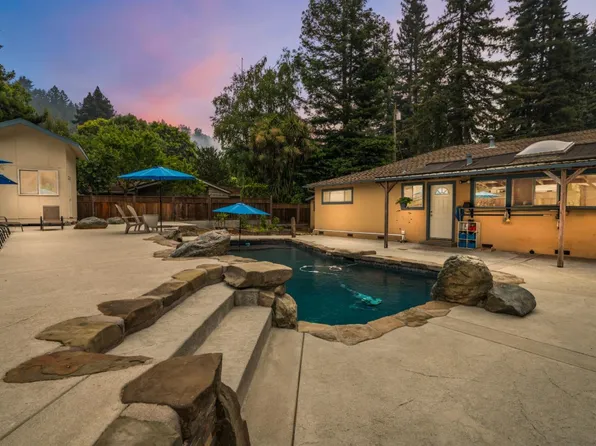 115 Sunnycroft Rd, Ben Lomond, CA 95005