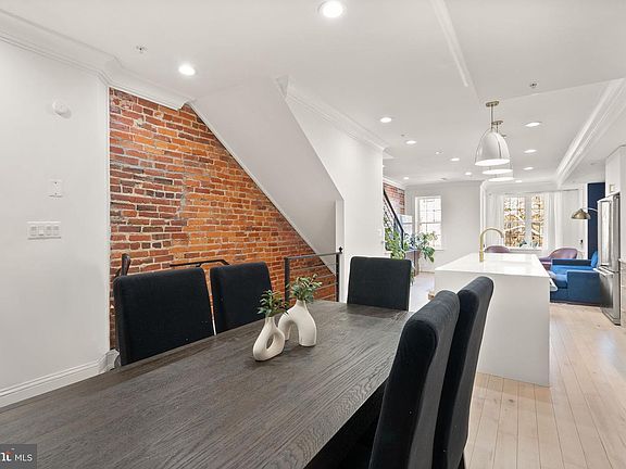 4th image of 1132 Columbia Rd NW #3