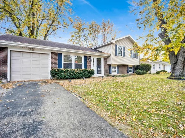 242 Gettysburg Dr, Bolingbrook, IL 60440