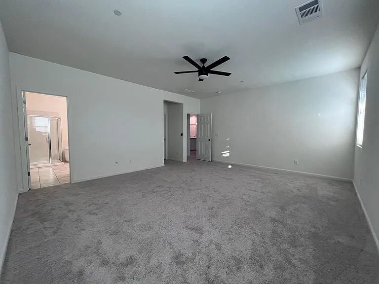 1400 Van Zee Dr — Photo 33