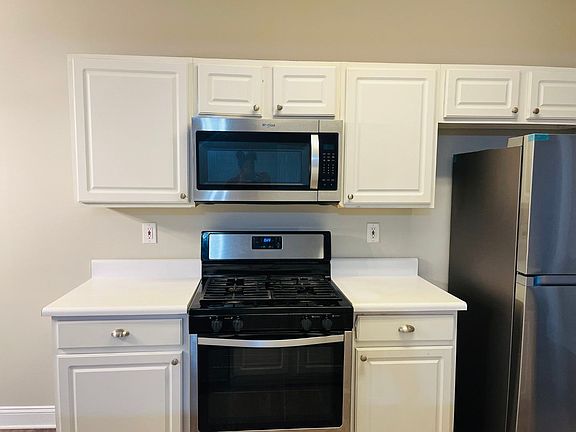 5th image of 2404 Timbercreek Cir #5