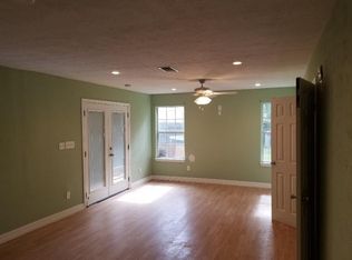 11902 Pompton Dr, Houston, TX 77089