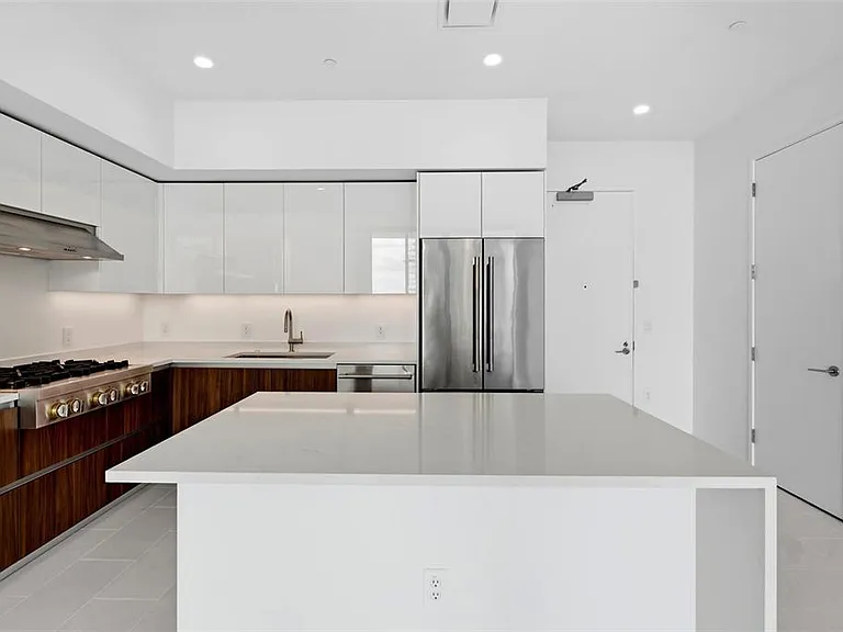 400 Central Ave #1903 — Photo 20