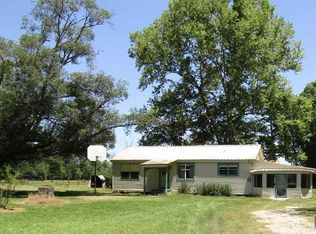 15607 Peairs Rd, Pride, LA 70770