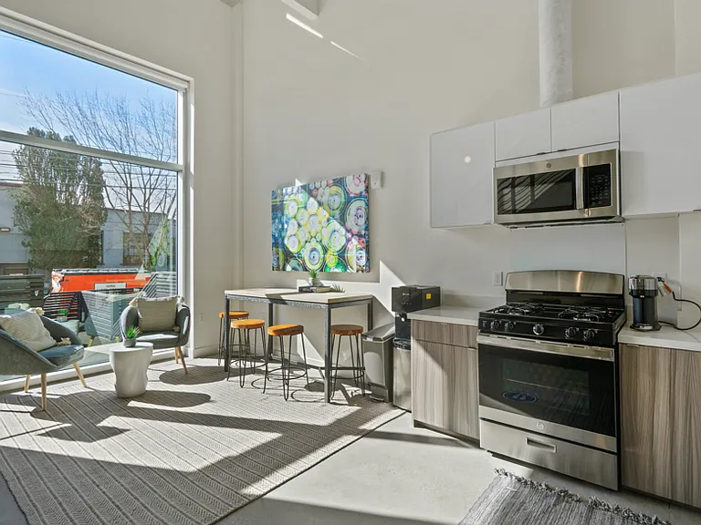 950 Lofts — Photo 139