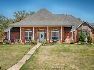 1301 Fox Run Ln, Blanchard, OK 73010