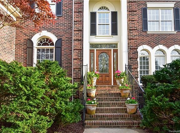 2nd image of 2307 Beaucatcher Ln