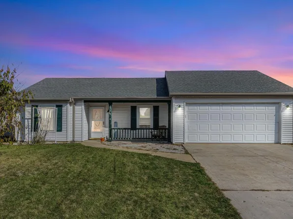 223 Autumn Hills Dr, Avilla, IN 46710