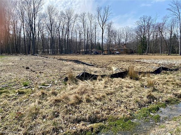 4th image of S/l 1 White Rd