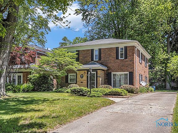3rd image of 2642 Middlesex Dr