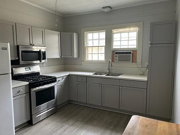 Updated beautiful kitchen
