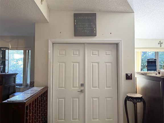 3rd image of 5911 SW 196th Lane