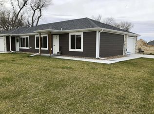 2310 E 36th St #1, Kearney, NE 68847