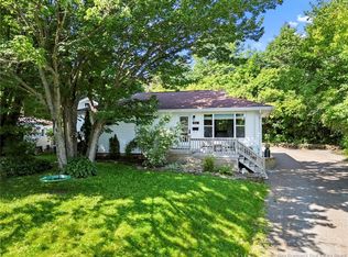 26 Chelsea Ct, Fredericton, NB E3B 4N1