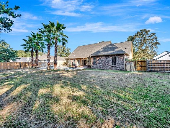4th image of 225 Bobwhite Dr