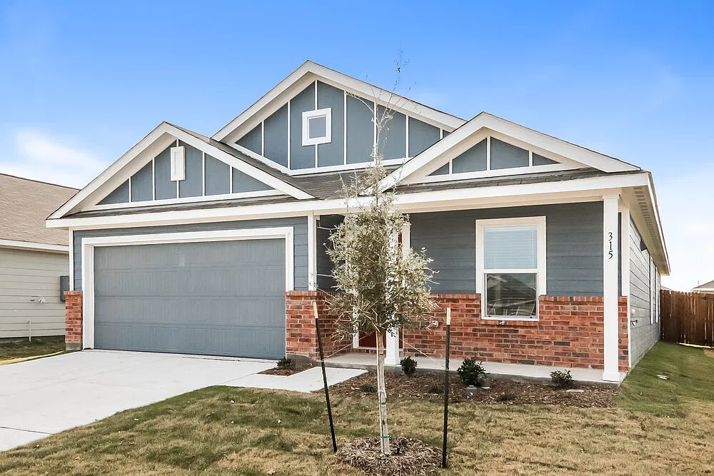 4 bed, 2.0 bath, 1674 sqft, $2,130 — Photo 3