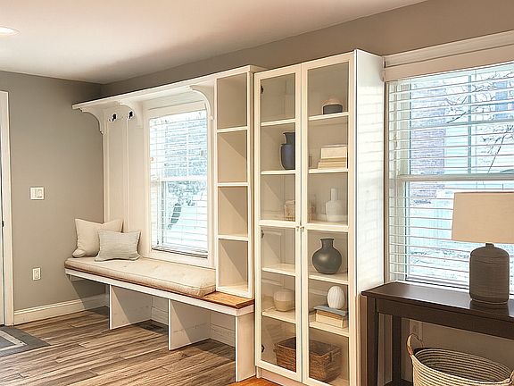 Entry Foyer
Custom built-ins & double-wide closet!