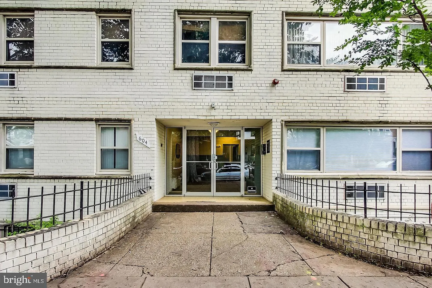 Kennedy Flats — Photo 2