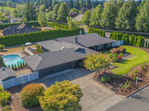15009 NE Lawnview Cir, Aurora, OR 97002