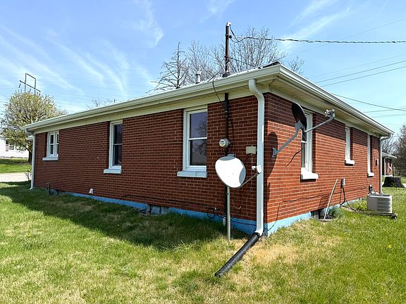2nd image of 125 Colony Rd