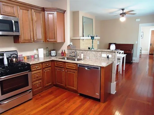 310 Hector Ave — Photo 10
