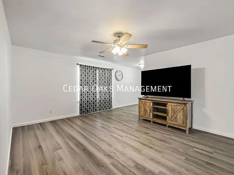 1290 Dove Loop #B — Photo 11