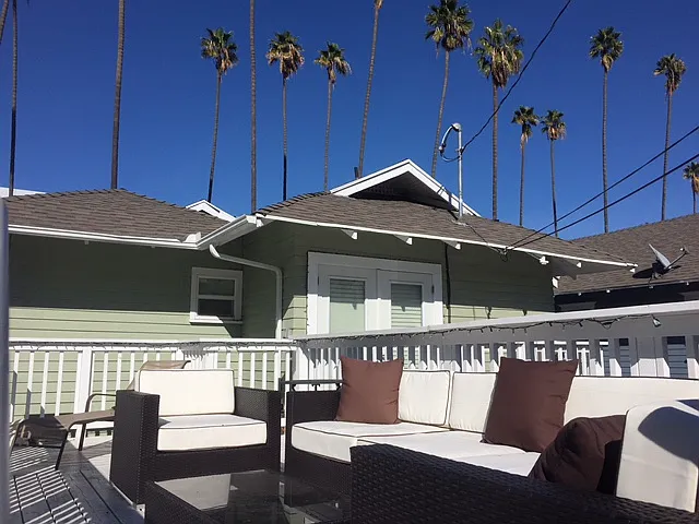 Carlton Way, Los Angeles — Photo 2