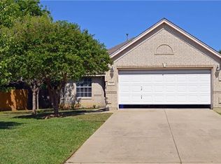 403 Harwood Cir, Euless, TX 76039