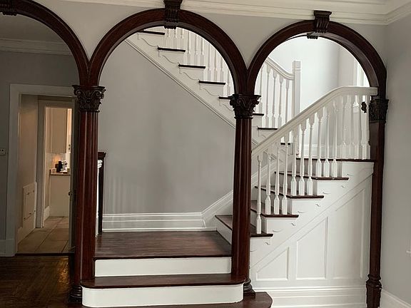 2nd image of 302 Forest Ave