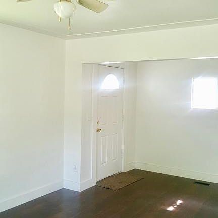 4th image of 2602 Caroline Ave