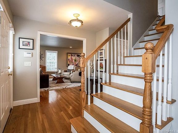 2nd image of 18 Old Maids Ln